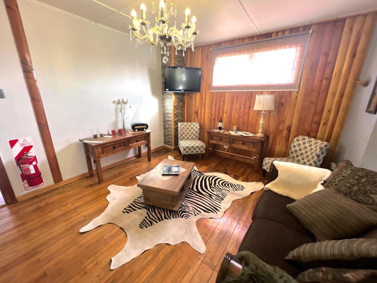 Ferienwohnung Incredible Downtown Duplex With Interior Backyard Punta Arenas Exterior foto
