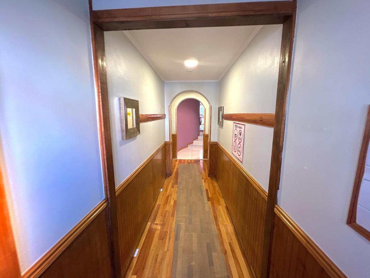 Ferienwohnung Incredible Downtown Duplex With Interior Backyard Punta Arenas Exterior foto