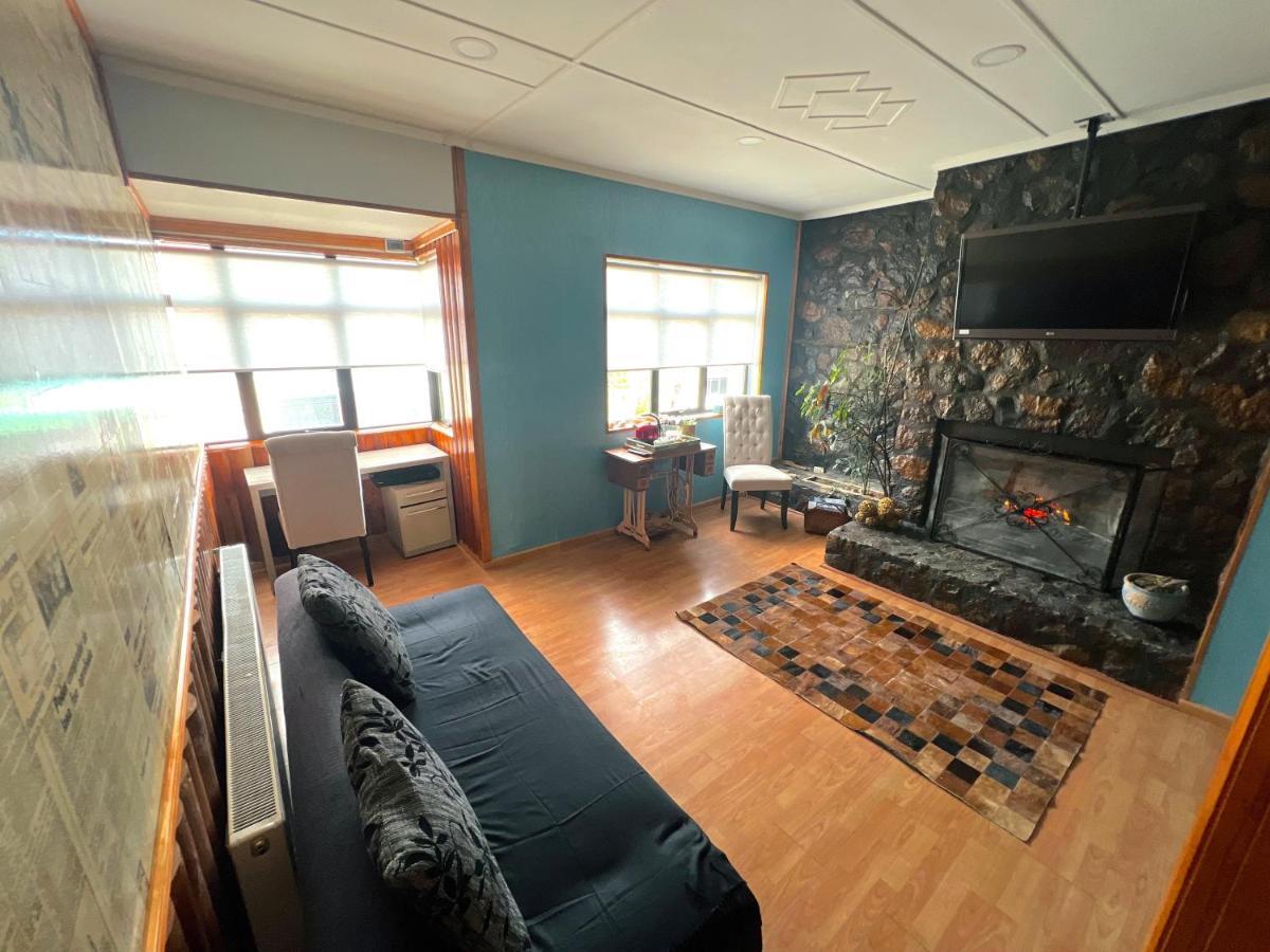 Ferienwohnung Incredible Downtown Duplex With Interior Backyard Punta Arenas Exterior foto